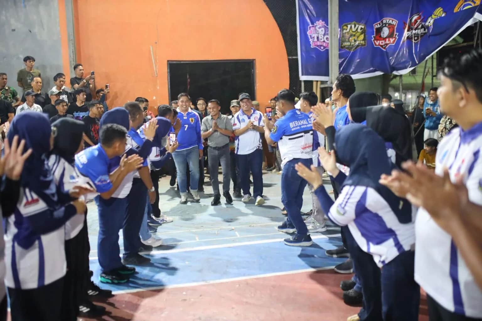Penutupan Turnamen Bola Voli BerAmal Cup 2026 di Bone