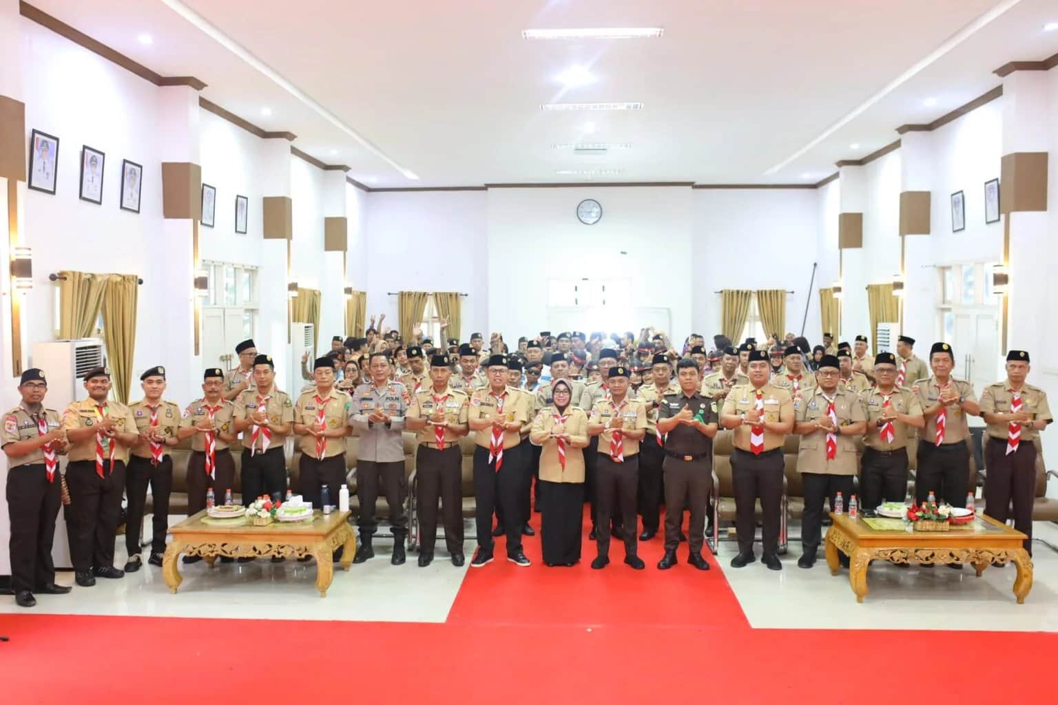 Pelepasan kontingen Kwarcab Bone menuju Jambore Nasional XII di Baruga Lateya Riduni