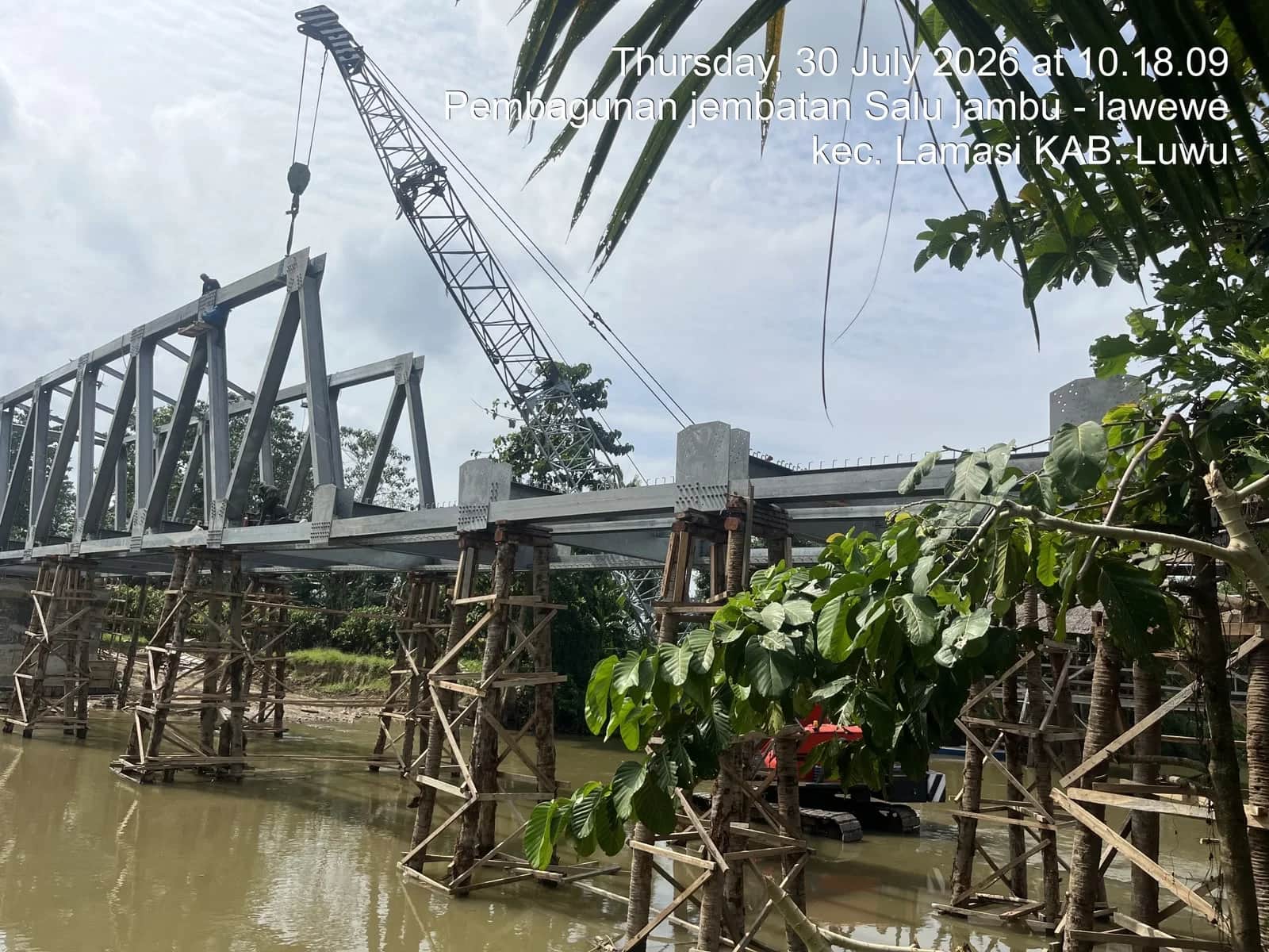 Pembangunan Jembatan Salujambu di Lamasi yang menghubungkan Luwu dan Luwu Utara