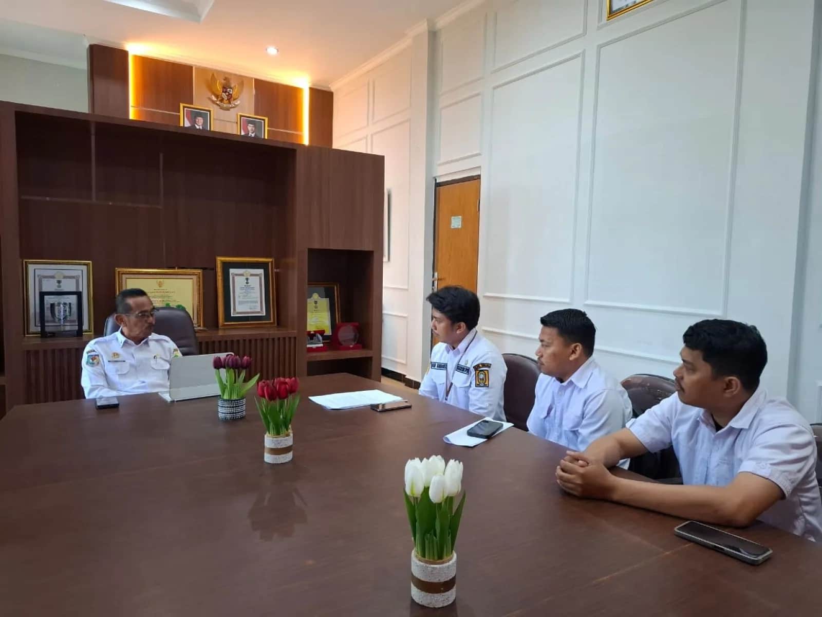Sekda Sinjai menerima audiensi pengurus PERISAI terkait PPPK paruh waktu