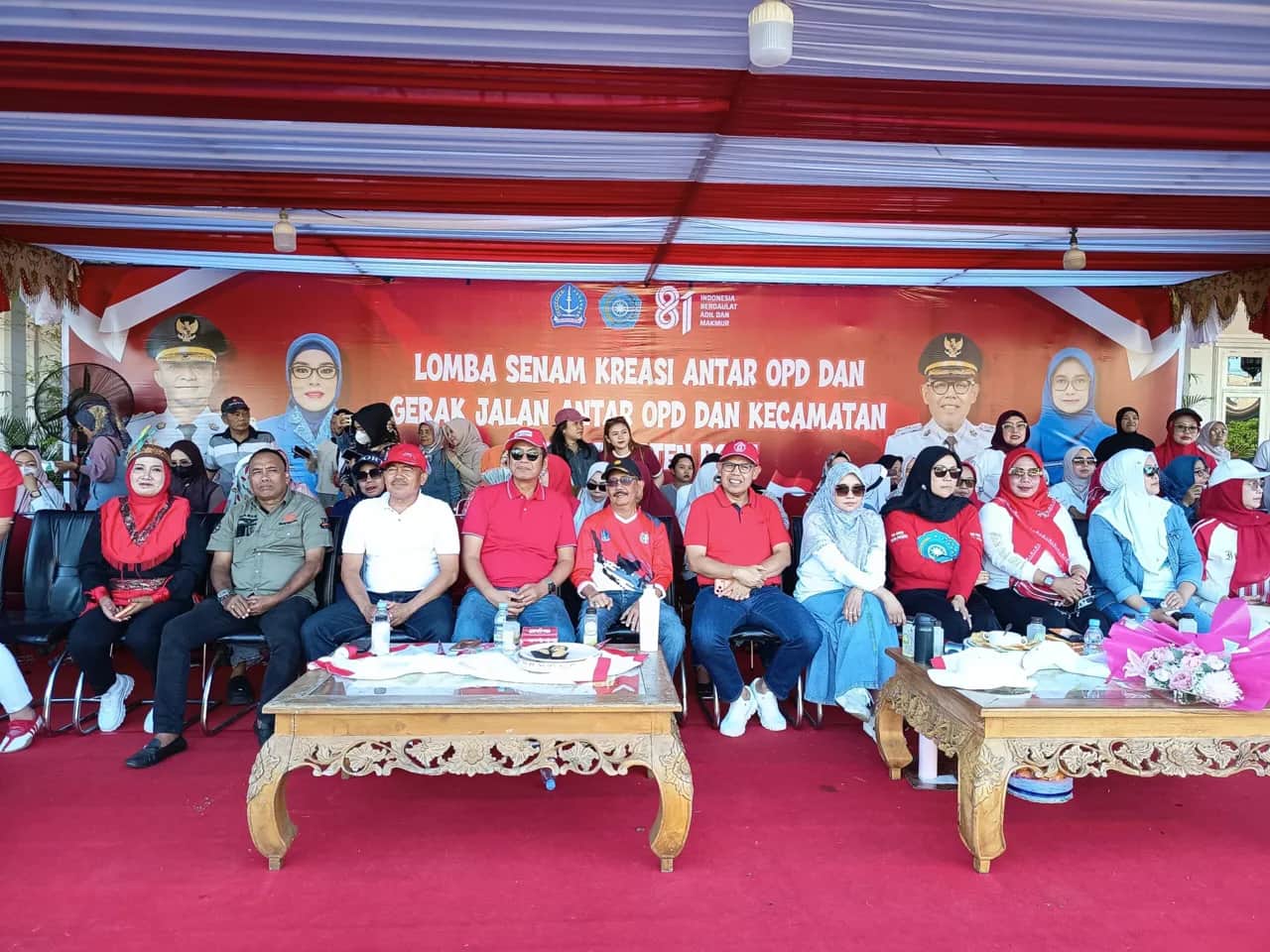 Peserta OPD tampil pada lomba senam kreasi HUT RI di rumah jabatan Bupati Bone