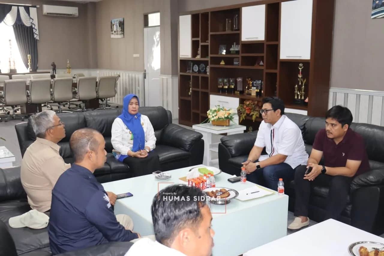 Wakil Bupati Sidrap Nurkanaah memimpin rapat distribusi LPG 3 kilogram bersama Pertamina dan agen
