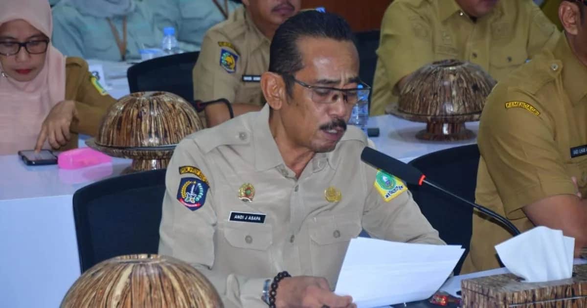 Evaluasi Zona Integritas DPMPTSP Sinjai di Command Center Rujab Bupati Sinjai